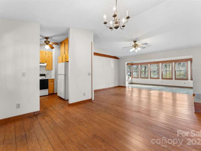 550 Kinross Drive, Flat Rock, NC 28731.  MLS# CAR4215035, YatesRealty ID 535. Entrance into Main Cottage