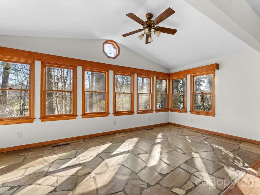 550 Kinross Drive, Flat Rock, NC 28731.  MLS# CAR4215035, YatesRealty ID 535. Sunroom