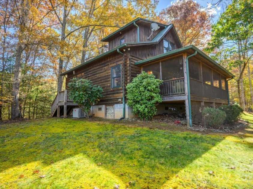 87 Prater Cove Road, Franklin, NC 28734.  MLS# CAR4322488, YatesRealty ID 535. 
