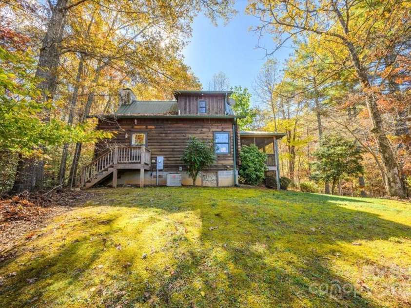 87 Prater Cove Road, Franklin, NC 28734.  MLS# CAR4322488, YatesRealty ID 535. 