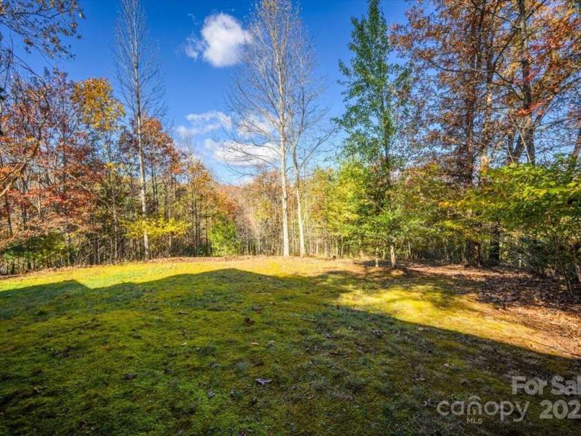 87 Prater Cove Road, Franklin, NC 28734.  MLS# CAR4322488, YatesRealty ID 535. 