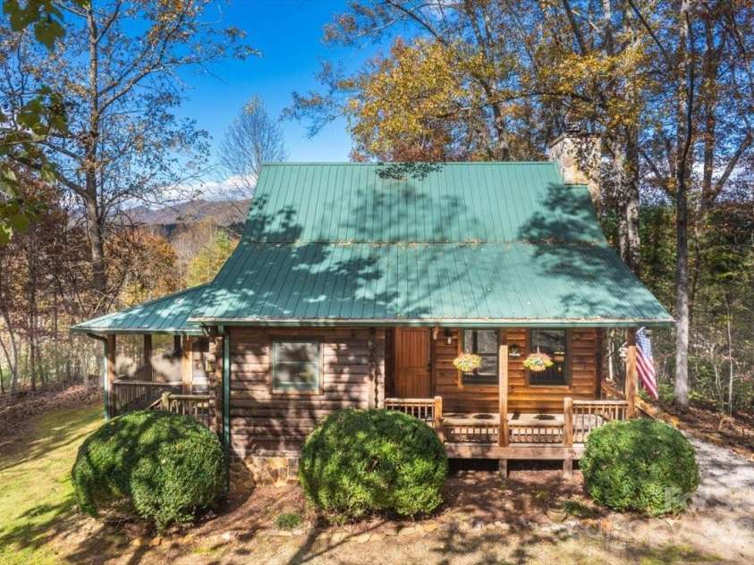 87 Prater Cove Road, Franklin, NC 28734.  MLS# CAR4322488, YatesRealty ID 535. 
