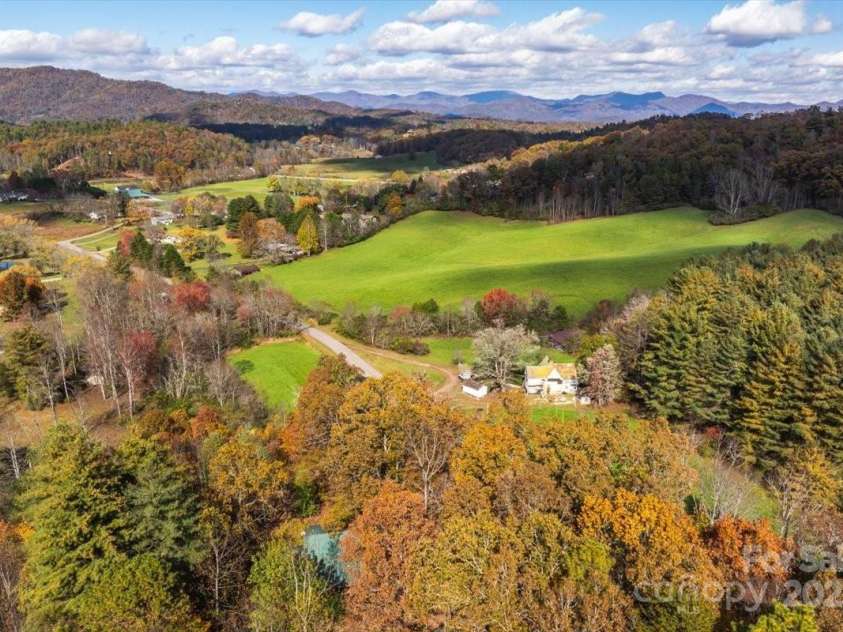 87 Prater Cove Road, Franklin, NC 28734.  MLS# CAR4322488, YatesRealty ID 535. 