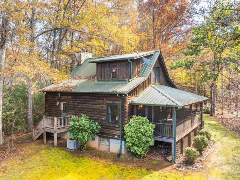 87 Prater Cove Road, Franklin, NC 28734.  MLS# CAR4322488, YatesRealty ID 535. 
