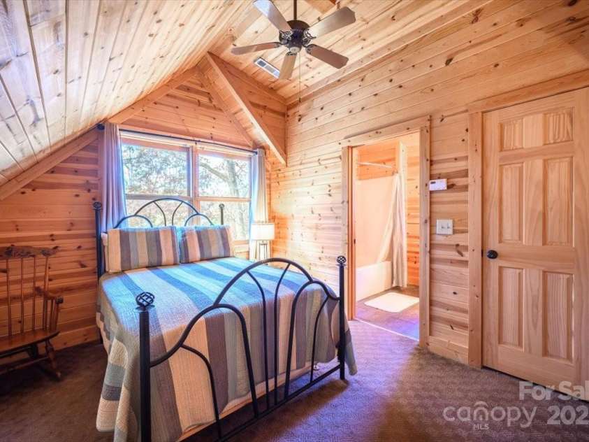 87 Prater Cove Road, Franklin, NC 28734.  MLS# CAR4322488, YatesRealty ID 535. 