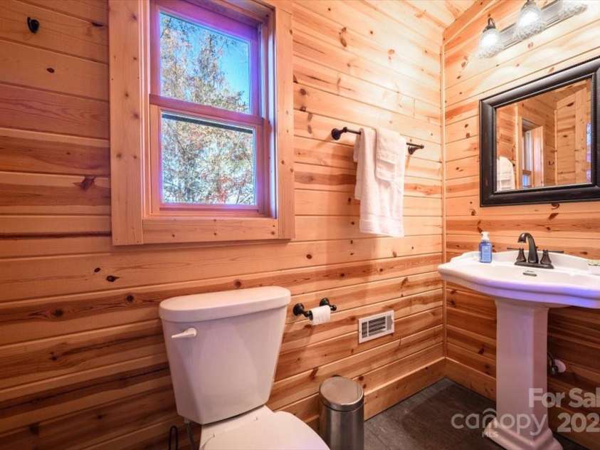 87 Prater Cove Road, Franklin, NC 28734.  MLS# CAR4322488, YatesRealty ID 535. 