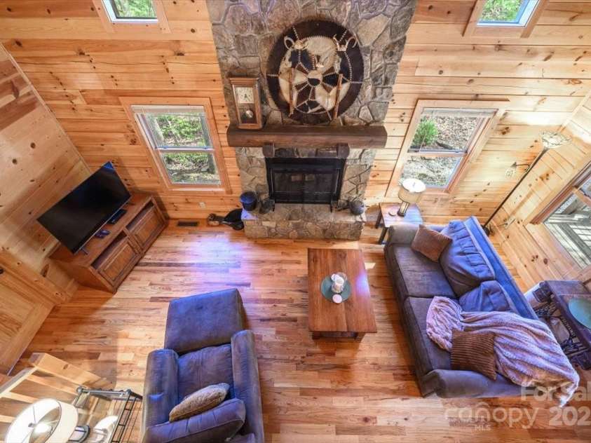 87 Prater Cove Road, Franklin, NC 28734.  MLS# CAR4322488, YatesRealty ID 535. 