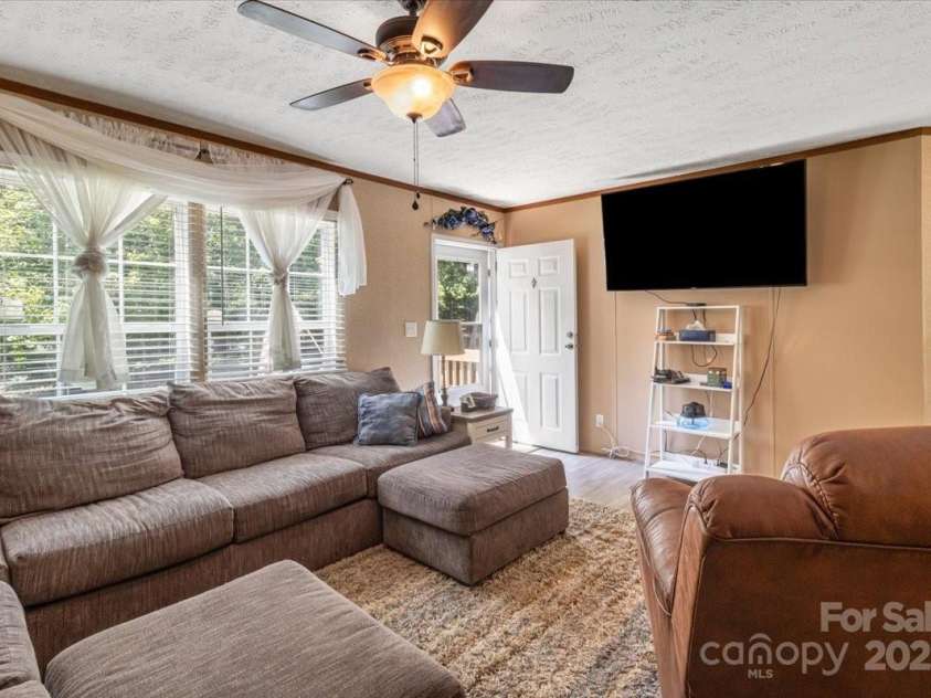 132 Bailey Mountain Road, Mars Hill, NC 28754.  MLS# CAR4288819, YatesRealty ID 5350. 