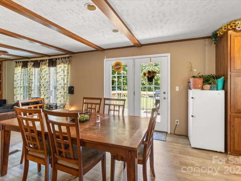 132 Bailey Mountain Road, Mars Hill, NC 28754.  MLS# CAR4288819, YatesRealty ID 5350. 