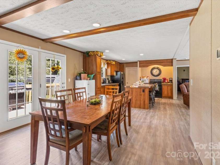 132 Bailey Mountain Road, Mars Hill, NC 28754.  MLS# CAR4288819, YatesRealty ID 5350. 