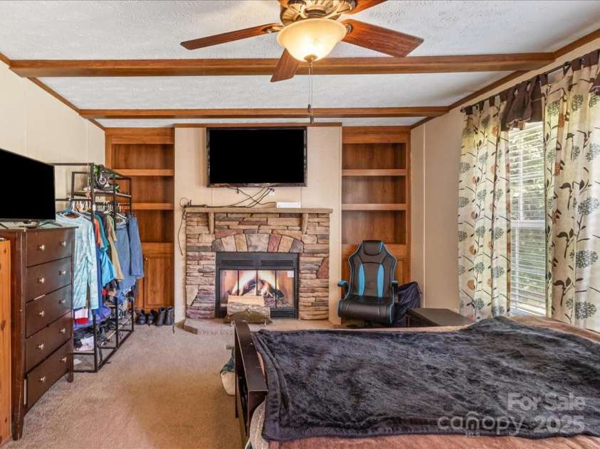 132 Bailey Mountain Road, Mars Hill, NC 28754.  MLS# CAR4288819, YatesRealty ID 5350. 