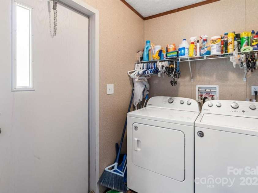 132 Bailey Mountain Road, Mars Hill, NC 28754.  MLS# CAR4288819, YatesRealty ID 5350. Laundry room