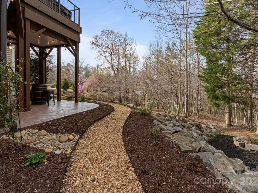 3196 Stonemill Path, Sherrills Ford, NC 28673.  MLS# CAR4235401, YatesRealty ID 5350. BEAUTIFUL PATHWAYS IN GARDENS