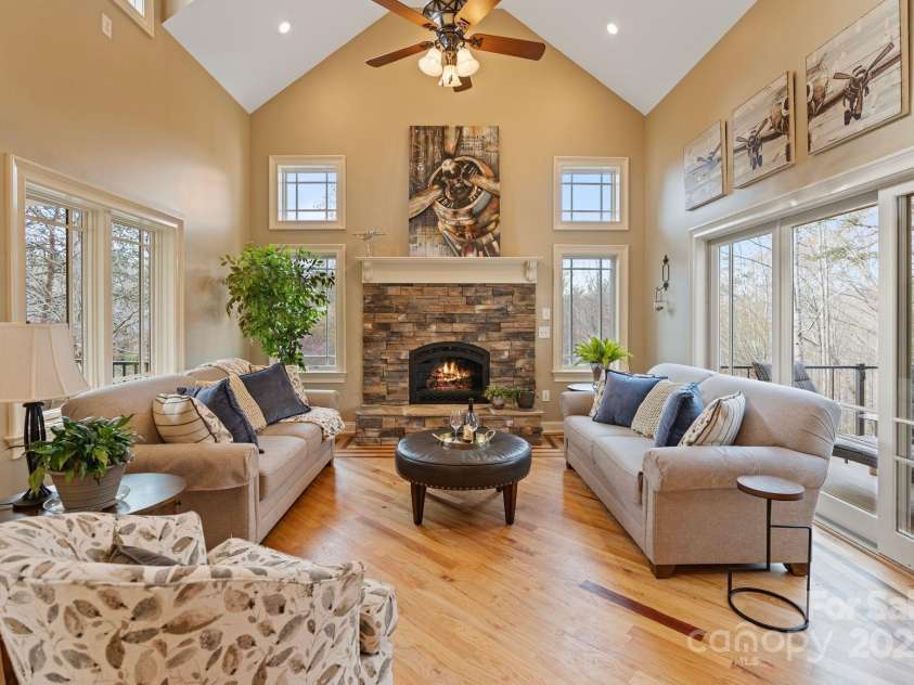 3196 Stonemill Path, Sherrills Ford, NC 28673.  MLS# CAR4235401, YatesRealty ID 5350. BRIGHT & SUNNY, W/ ENERGY EFFICIENT WINDOWS