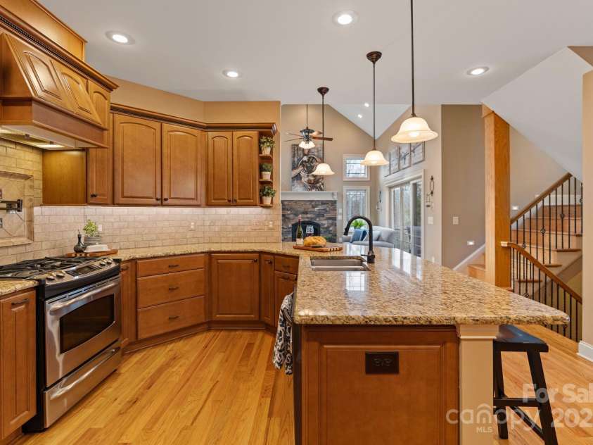 3196 Stonemill Path, Sherrills Ford, NC 28673.  MLS# CAR4235401, YatesRealty ID 5350. GAS COOK TOP OR FUTURE ELECTRIC