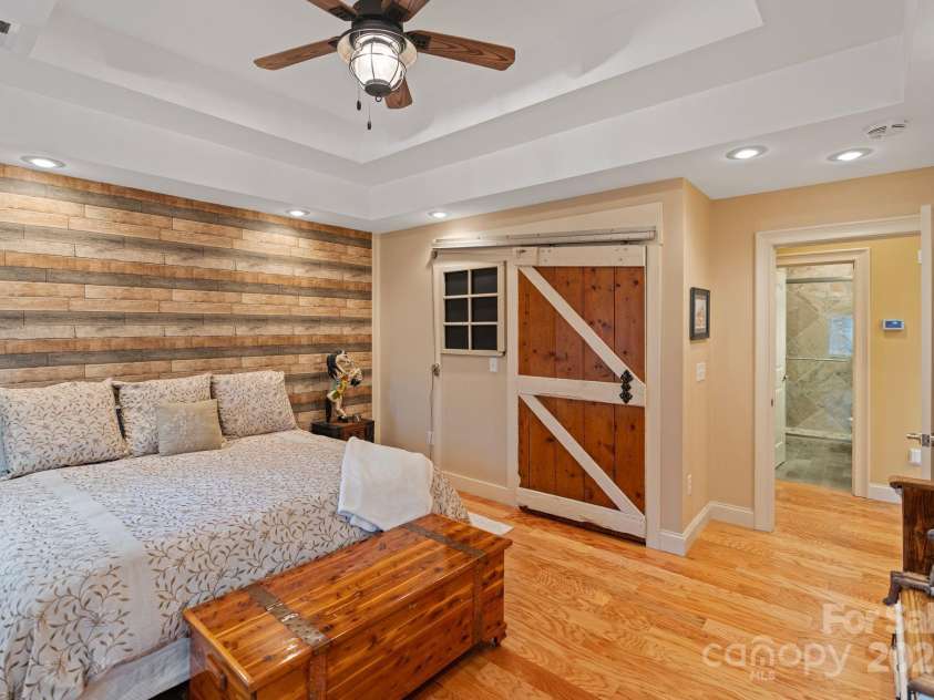 3196 Stonemill Path, Sherrills Ford, NC 28673.  MLS# CAR4235401, YatesRealty ID 5350. GUEST ROOM BASEMENT #4