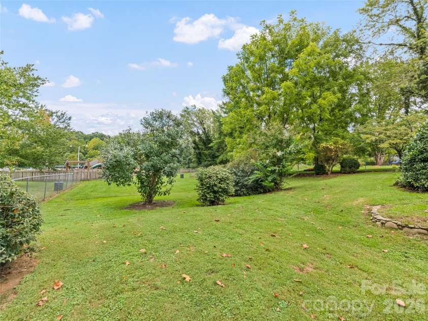 102 Marshall Street, Waynesville, NC 28786.  MLS# CAR4429237, YatesRealty ID 53501. 