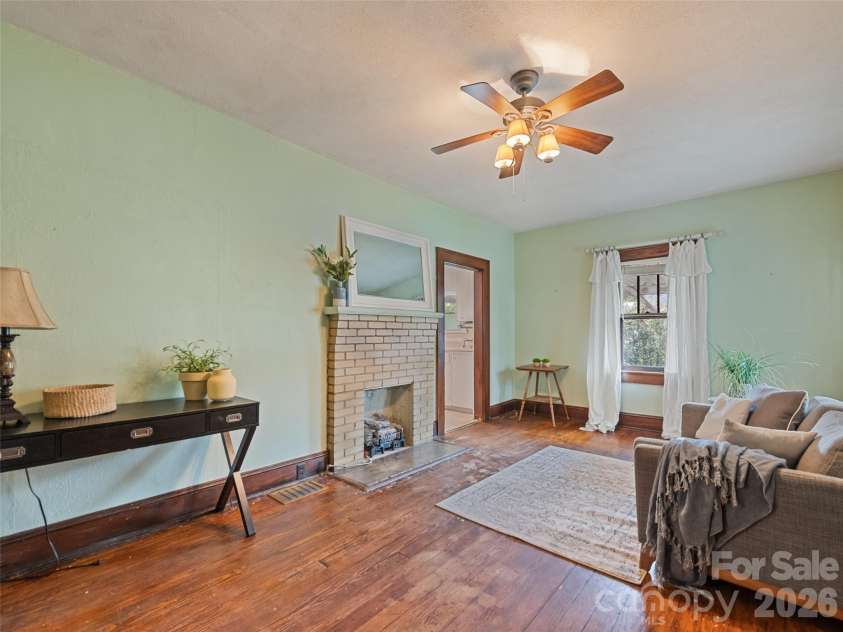 102 Marshall Street, Waynesville, NC 28786.  MLS# CAR4429237, YatesRealty ID 53501. 
