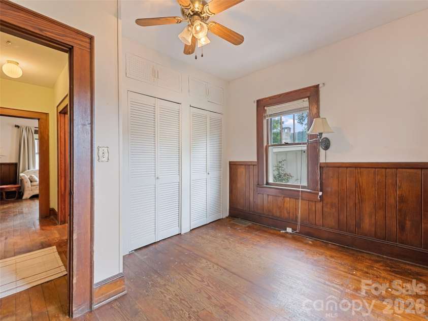 102 Marshall Street, Waynesville, NC 28786.  MLS# CAR4429237, YatesRealty ID 53501. 