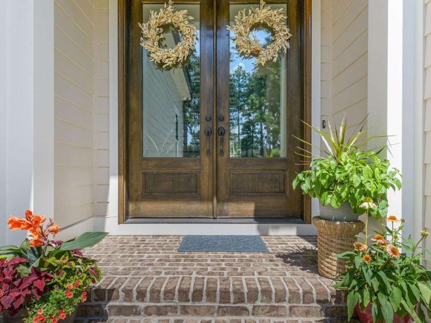 16 Bally Bunion Lane, Pinehurst, NC 28374.  MLS# CAR4429084, YatesRealty ID 53503. Double Front Door