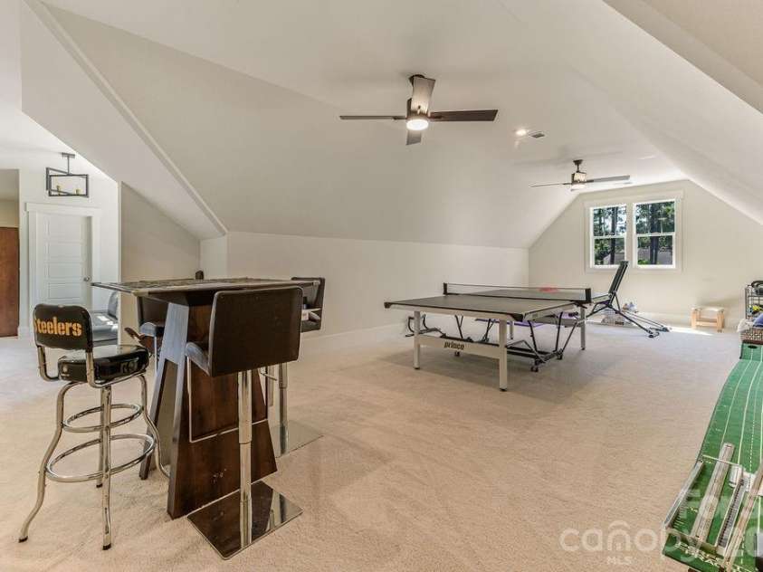 16 Bally Bunion Lane, Pinehurst, NC 28374.  MLS# CAR4429084, YatesRealty ID 53503. Enormous Bonus Area