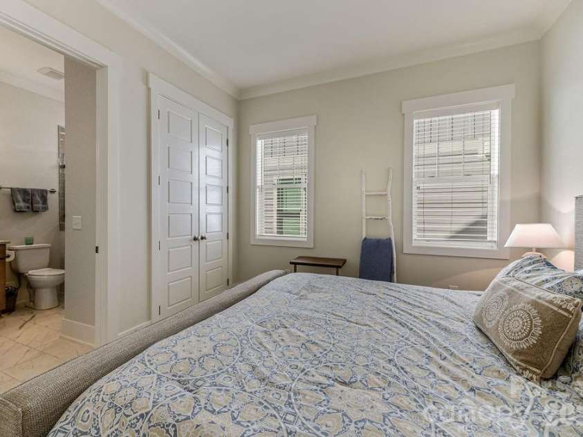 16 Bally Bunion Lane, Pinehurst, NC 28374.  MLS# CAR4429084, YatesRealty ID 53503. Ensuite Bedroom