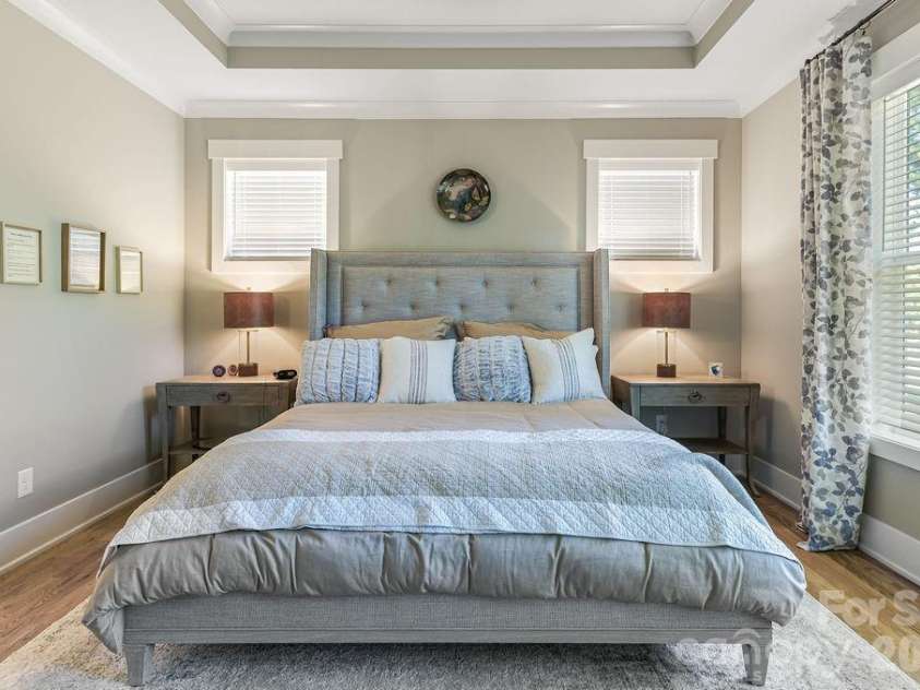 16 Bally Bunion Lane, Pinehurst, NC 28374.  MLS# CAR4429084, YatesRealty ID 53503. Primary Suite