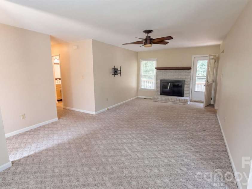 2500 Jacobs Road, Gastonia, NC 28054.  MLS# CAR4429275, YatesRealty ID 53506. 