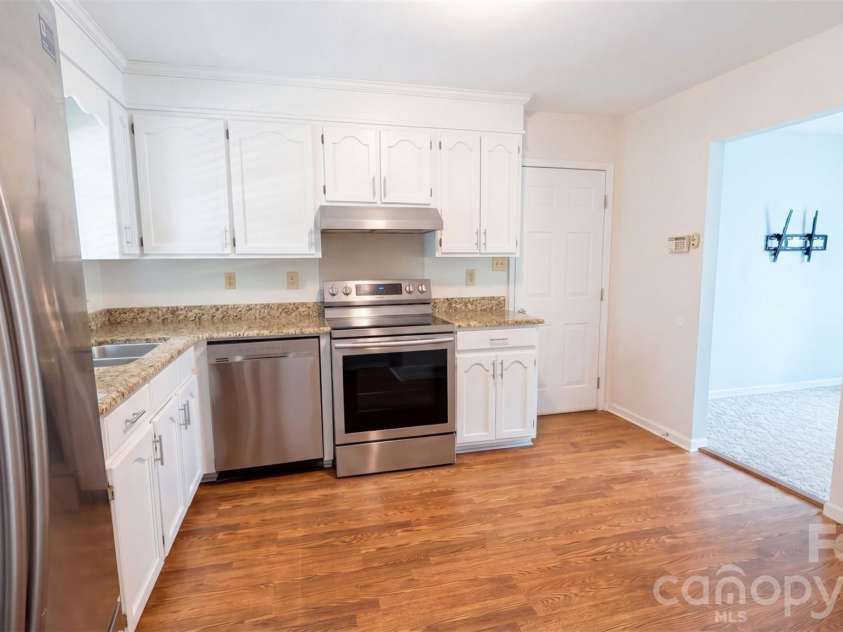 2500 Jacobs Road, Gastonia, NC 28054.  MLS# CAR4429275, YatesRealty ID 53506. 