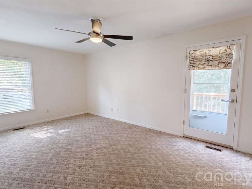 2500 Jacobs Road, Gastonia, NC 28054.  MLS# CAR4429275, YatesRealty ID 53506. 