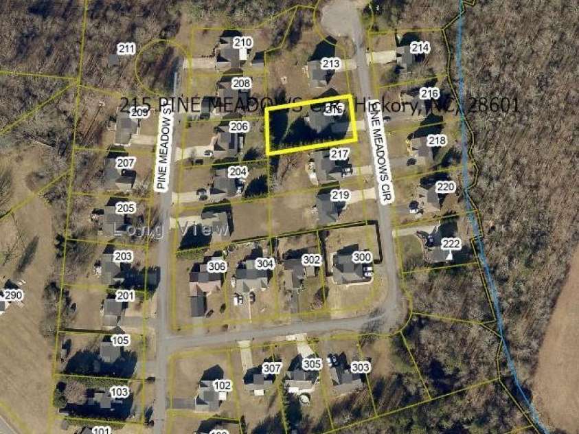 215 Pine Meadows Circle, Hickory, NC 28601.  MLS# CAR4427017, YatesRealty ID 53507. 