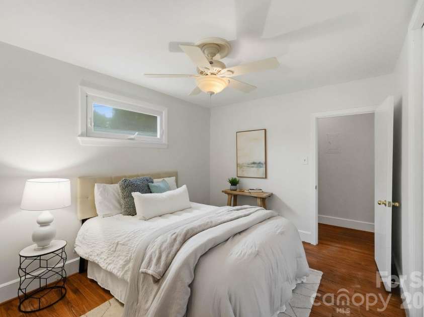 4206 Randolph Road, Charlotte, NC 28211.  MLS# CAR4422811, YatesRealty ID 53508. Bedroom