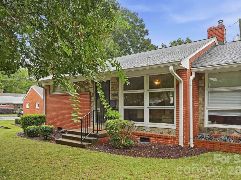 4206 Randolph Road, Charlotte, NC 28211.  MLS# CAR4422811, YatesRealty ID 53508. Front exterior