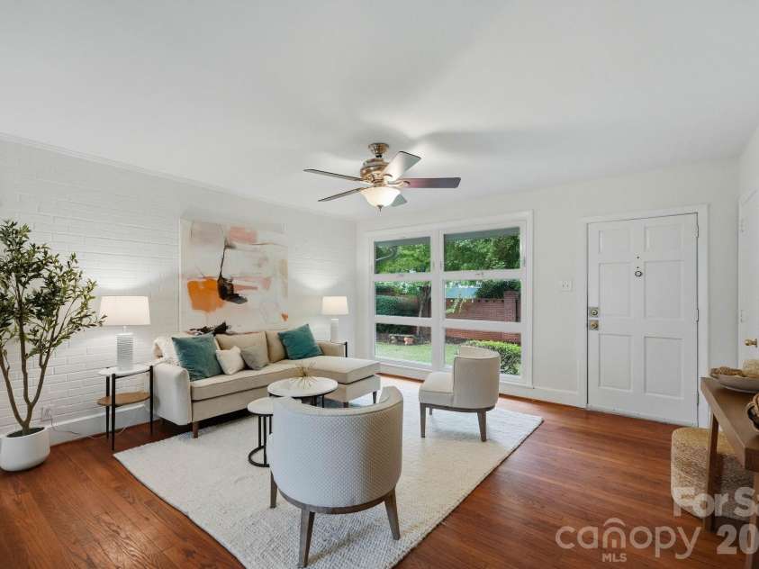 4206 Randolph Road, Charlotte, NC 28211.  MLS# CAR4422811, YatesRealty ID 53508. Living room