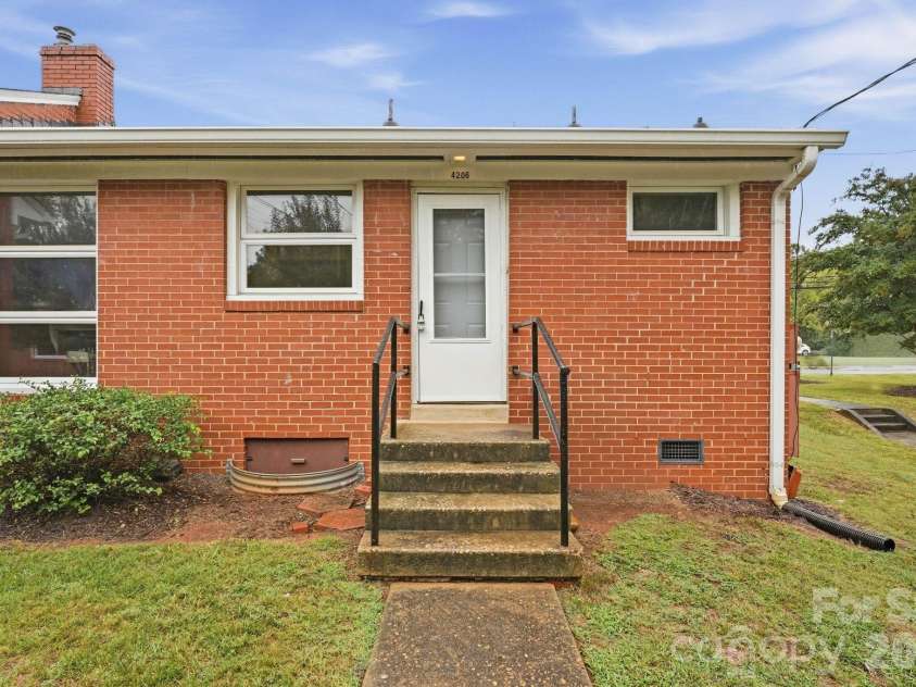4206 Randolph Road, Charlotte, NC 28211.  MLS# CAR4422811, YatesRealty ID 53508. Rear exterior