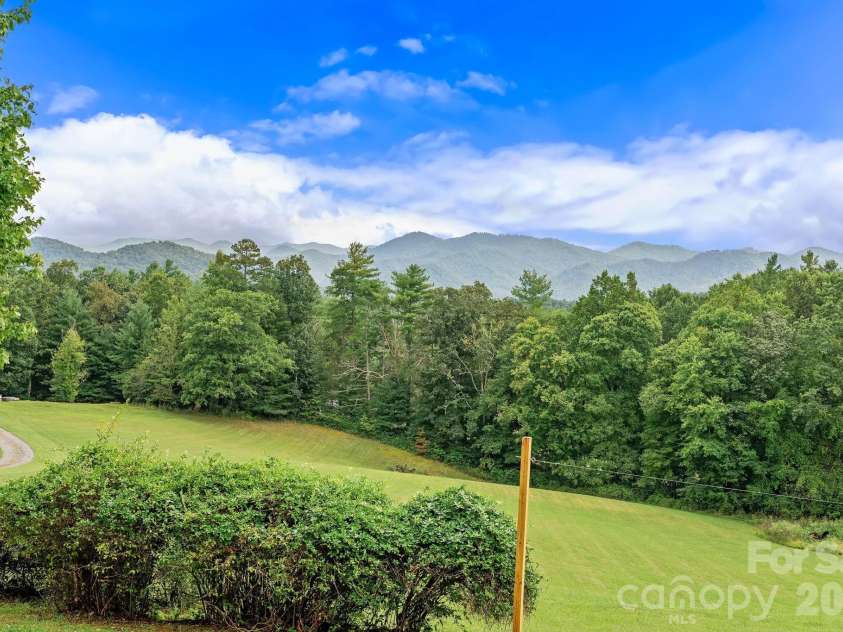 431 Pine Ridge Road, Mars Hill, NC 28754.  MLS# CAR4429293, YatesRealty ID 53509. 