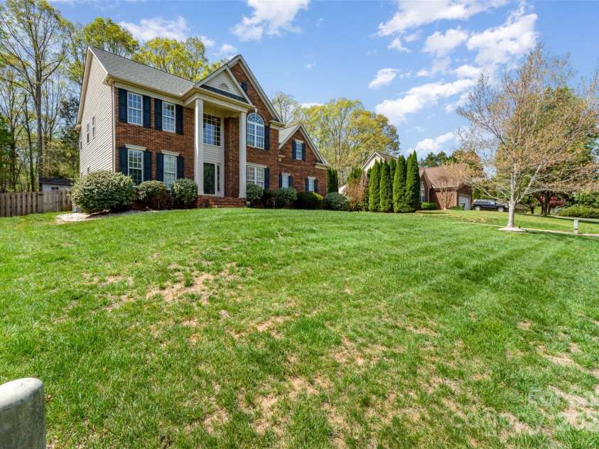 591 Highland Ridge Road, Mooresville, NC 28115.  MLS# CAR4244322, YatesRealty ID 5351. 