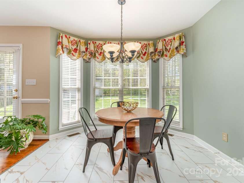 591 Highland Ridge Road, Mooresville, NC 28115.  MLS# CAR4244322, YatesRealty ID 5351. 