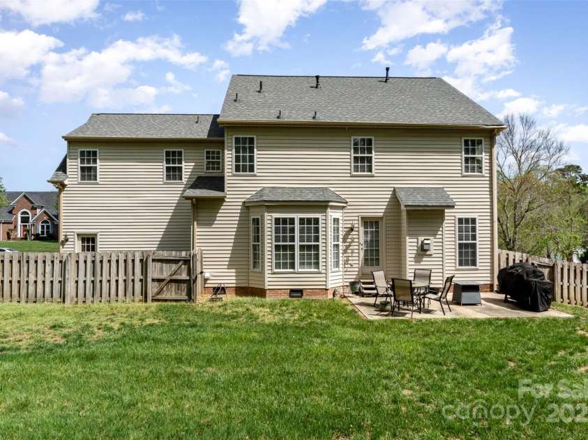 591 Highland Ridge Road, Mooresville, NC 28115.  MLS# CAR4244322, YatesRealty ID 5351. 