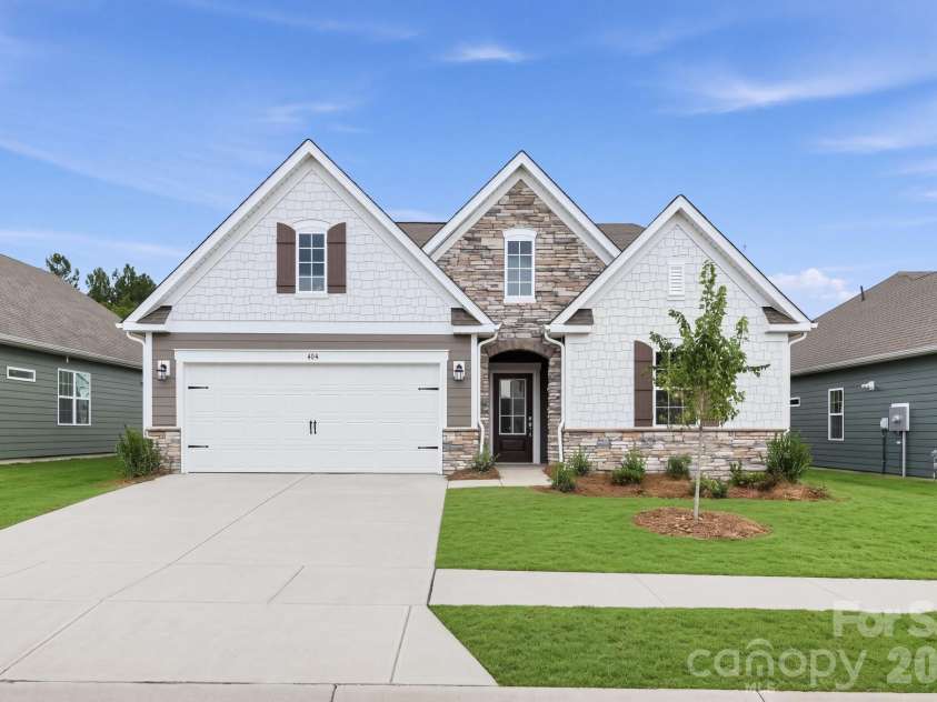 404 Waxhaw Village Road, Lancaster, SC 29720.  MLS# CAR4429294, YatesRealty ID 53512. 