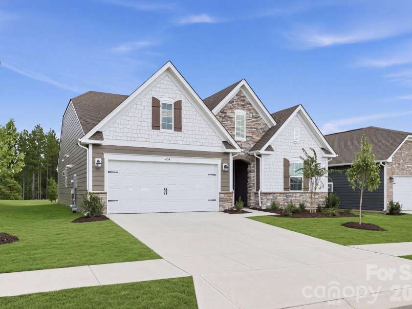 404 Waxhaw Village Road, Lancaster, SC 29720.  MLS# CAR4429294, YatesRealty ID 53512. 