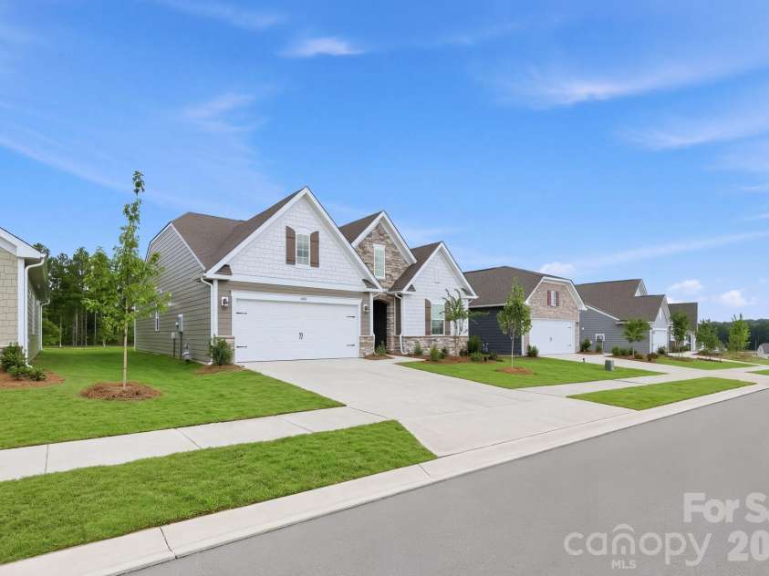 404 Waxhaw Village Road, Lancaster, SC 29720.  MLS# CAR4429294, YatesRealty ID 53512. 