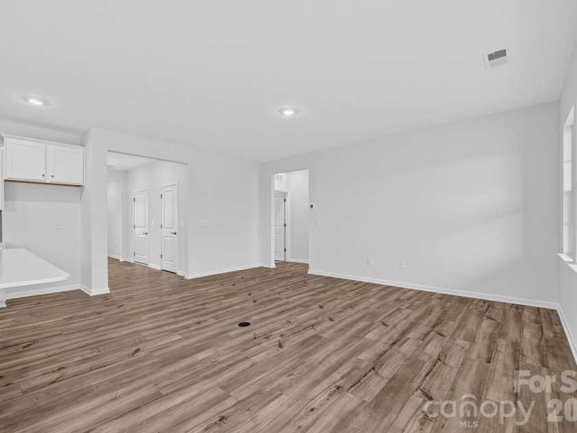 404 Waxhaw Village Road, Lancaster, SC 29720.  MLS# CAR4429294, YatesRealty ID 53512. 