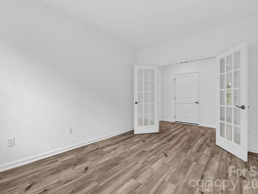 404 Waxhaw Village Road, Lancaster, SC 29720.  MLS# CAR4429294, YatesRealty ID 53512. 