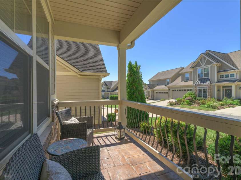 31 Burlington Lane, Fletcher, NC 28732.  MLS# CAR4428063, YatesRealty ID 53513. 