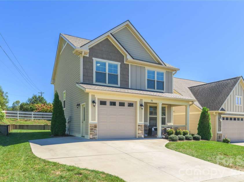 31 Burlington Lane, Fletcher, NC 28732.  MLS# CAR4428063, YatesRealty ID 53513. 