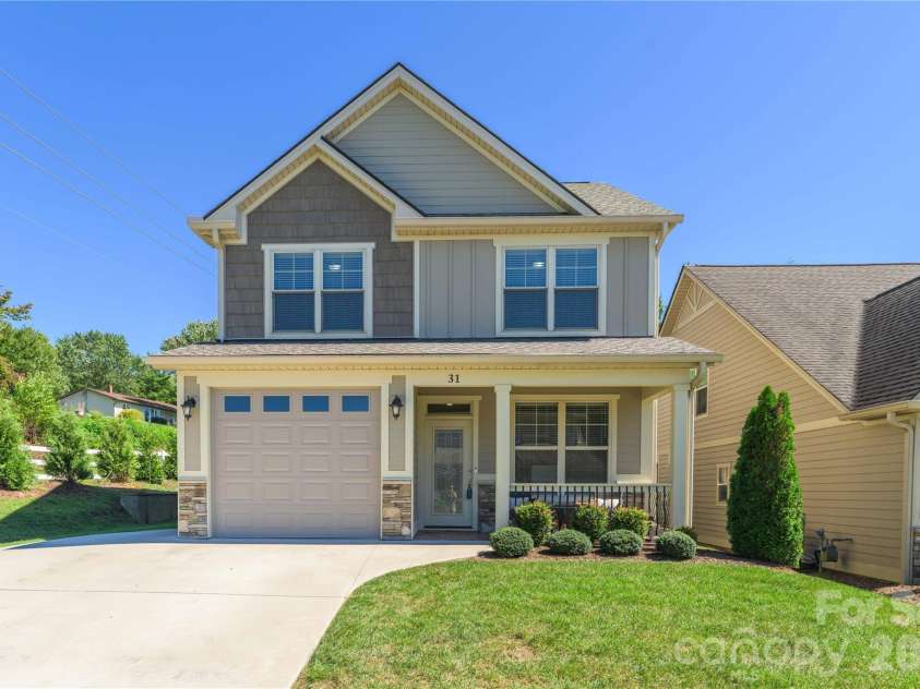 31 Burlington Lane, Fletcher, NC 28732.  MLS# CAR4428063, YatesRealty ID 53513. 
