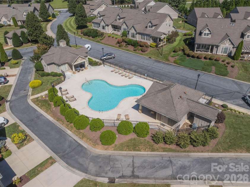 31 Burlington Lane, Fletcher, NC 28732.  MLS# CAR4428063, YatesRealty ID 53513. 