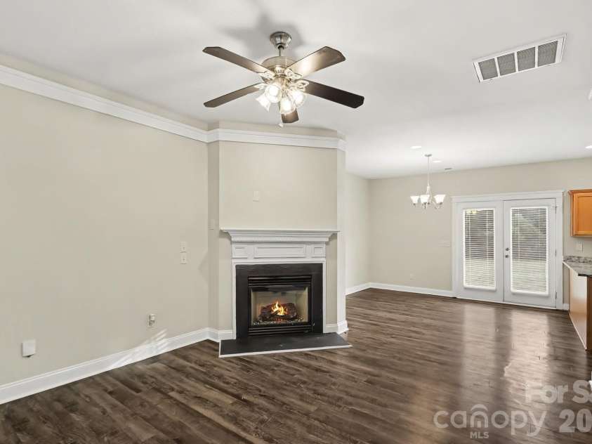 13714 Carleen Way Drive, Charlotte, NC 28213.  MLS# CAR4426161, YatesRealty ID 53514. 