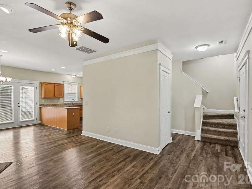 13714 Carleen Way Drive, Charlotte, NC 28213.  MLS# CAR4426161, YatesRealty ID 53514. 